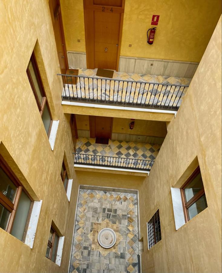 Picasso'S Birth House Charming Apartment Malaga Exterior photo